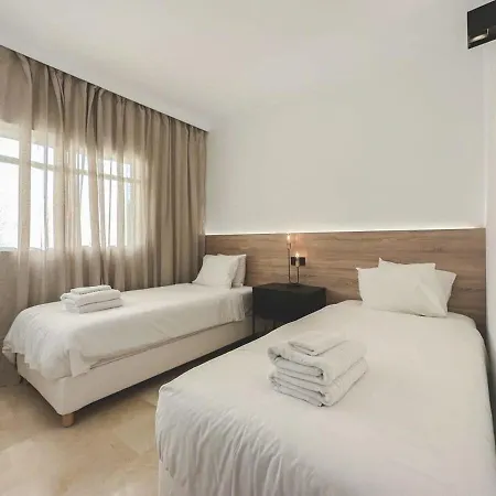 Heated Indoor Pool 2 Bed Mountain Sunset Views Apartment Marbella